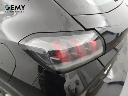 Photo 73 Peugeot 208  BlueHDi 100 S&S BVM6