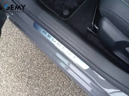 Photo 12 Peugeot 208  Electrique 50 kWh 136ch