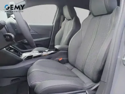 Photo 8 Peugeot 208  Electrique 50 kWh 136ch