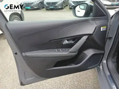 Photo 11 Peugeot 208  Electrique 50 kWh 136ch