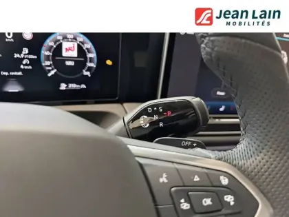 Photo 12 Volkswagen Tiguan  1.5 eTSI 150ch DSG7