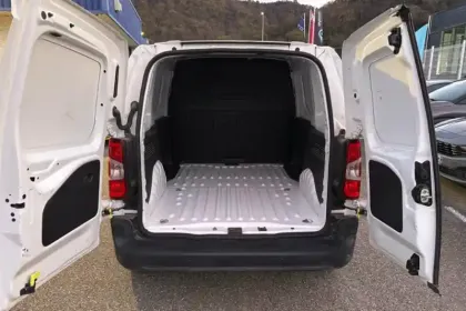 Photo 8 Peugeot Partner  FOURGON STANDARD 650 KG PURETECH 110 S&S BVM6