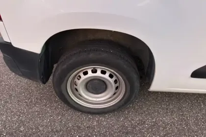 Photo 10 Peugeot Partner  FOURGON STANDARD 650 KG PURETECH 110 S&S BVM6