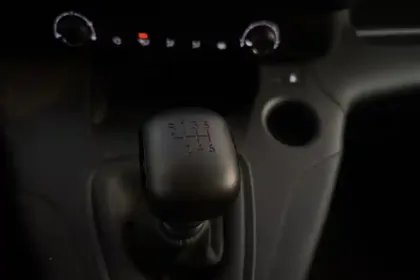 Photo 21 Peugeot Partner  FOURGON STANDARD 650 KG PURETECH 110 S&S BVM6