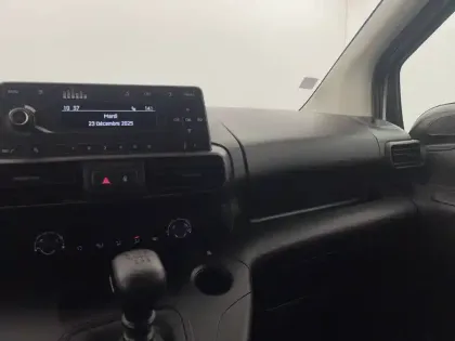 Photo 48 Peugeot Partner  FOURGON STANDARD 650 KG PURETECH 110 S&S BVM6