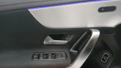 Photo 18 Mercedes CLA  Coupé 220 d 8G-DCT