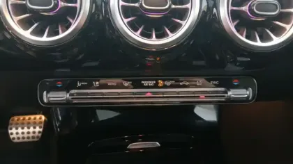 Photo 24 Mercedes CLA  Coupé 220 d 8G-DCT