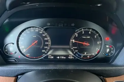 Photo 80 BMW Serie 3 Touring 318i 136 ch BVA8