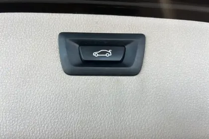 Photo 13 BMW Serie 3 Touring 318i 136 ch BVA8