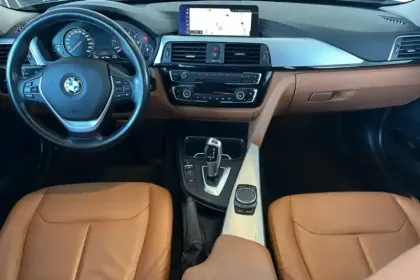 Photo 16 BMW Serie 3 Touring 318i 136 ch BVA8