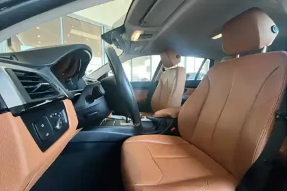 Photo 14 BMW Serie 3 Touring 318i 136 ch BVA8