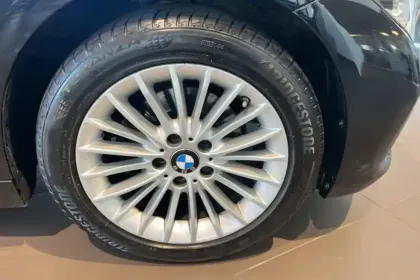 Photo 10 BMW Serie 3 Touring 318i 136 ch BVA8