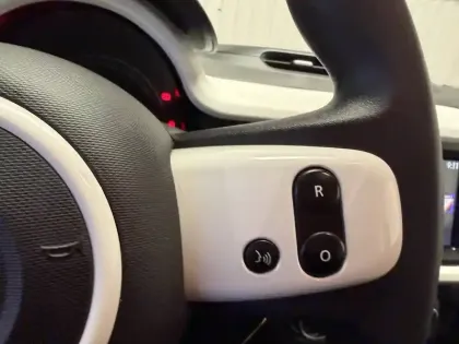 Photo 27 Renault Twingo  III SCe 65