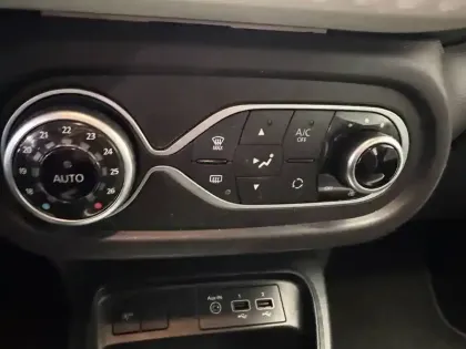 Photo 35 Renault Twingo  III SCe 65