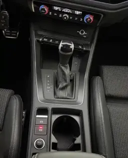 Photo 49 Audi Q3  45 TFSIe 245 ch S tronic 6