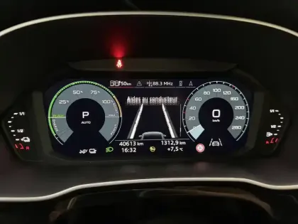 Photo 27 Audi Q3  45 TFSIe 245 ch S tronic 6