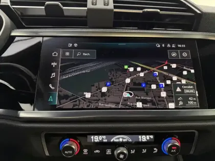 Photo 43 Audi Q3  45 TFSIe 245 ch S tronic 6