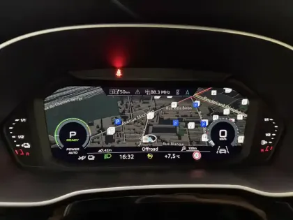 Photo 36 Audi Q3  45 TFSIe 245 ch S tronic 6