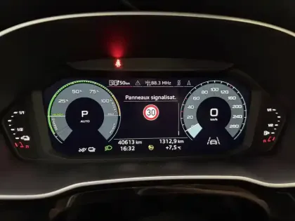 Photo 29 Audi Q3  45 TFSIe 245 ch S tronic 6