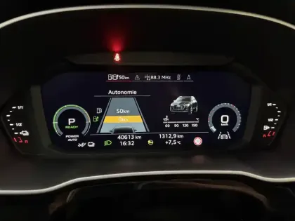 Photo 20 Audi Q3  45 TFSIe 245 ch S tronic 6