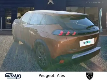 Photo 48 Peugeot 2008  Electrique 136 ch