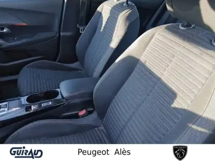 Photo 29 Peugeot 2008  Electrique 136 ch