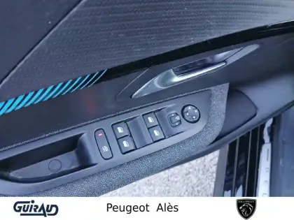 Photo 11 Peugeot 208  Electrique 50 kWh 136ch
