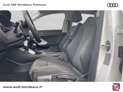 Photo 9 Audi Q3 35 TFSI 150 ch S tronic 7 Advanced