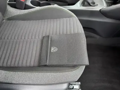 Photo 15 Peugeot 2008  PureTech 100 S&S BVM6 Active