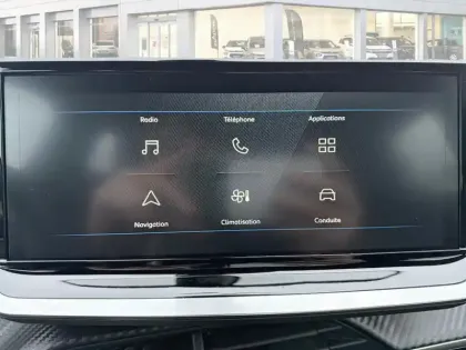 Photo 21 Peugeot 2008  PureTech 100 S&S BVM6 Active