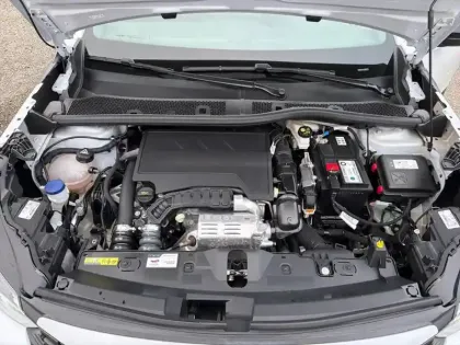 Photo 6 Peugeot 2008  PureTech 100 S&S BVM6 Active