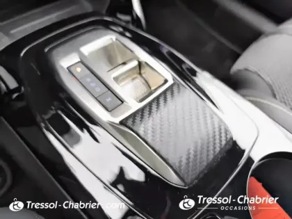 Photo 23 Peugeot 208  Hybrid 136 e-DCS6 GT