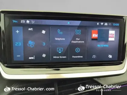 Photo 21 Peugeot 208  Hybrid 136 e-DCS6 GT