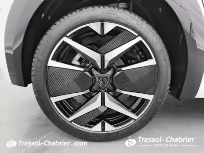 Photo 14 Peugeot 208  Hybrid 136 e-DCS6 GT