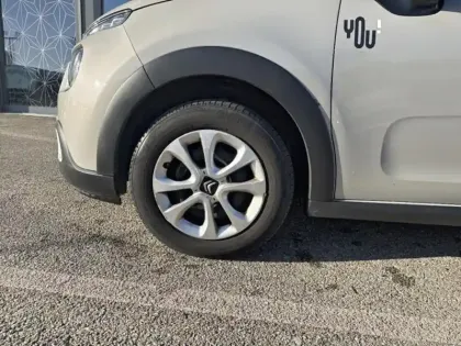 Photo 10 Citroën C3  1.2 PureTech 83ch S&S YOU!