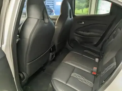 Photo 5 Nissan Juke  1.6 Hybrid 143ch Première Edition 2022.5