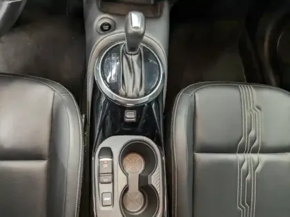 Photo 11 Nissan Juke  1.6 Hybrid 143ch Première Edition 2022.5