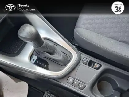 Photo 14 Toyota Yaris  116h Design 5p MY22