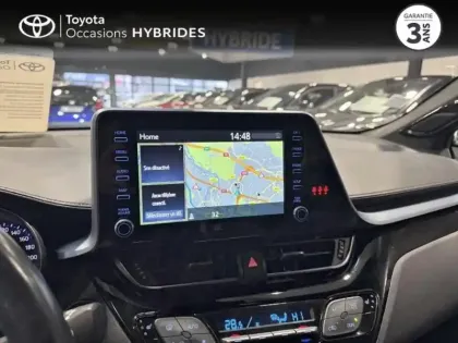 Photo 8 Toyota C-HR  122h Collection 2WD E-CVT MY22