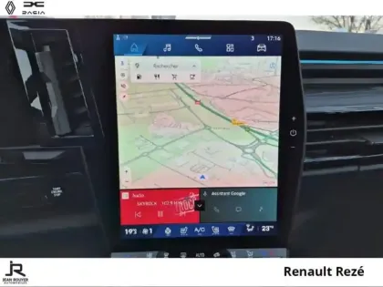 Photo 13 Renault Austral  1.2 E-Tech full hybrid 200ch Iconic- 24