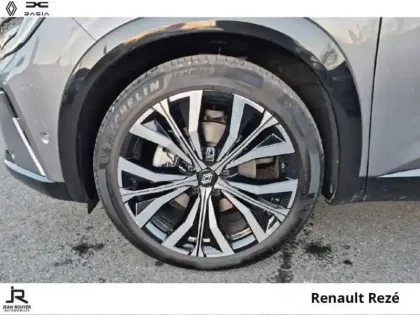 Photo 7 Renault Austral  1.2 E-Tech full hybrid 200ch Iconic- 24