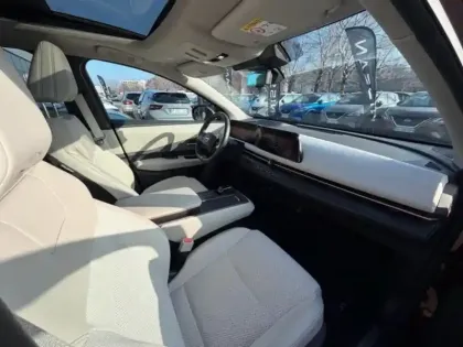 Photo 8 Nissan Ariya  Electrique 394ch 87kWh e-4ORCE Evolve+