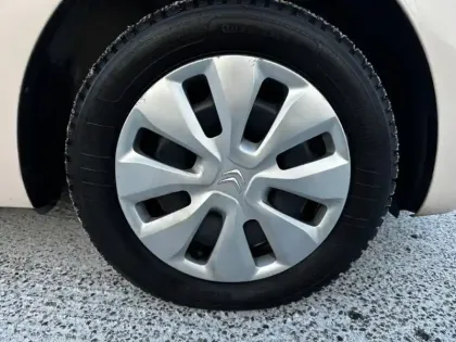 Photo 6 Citroën C1  VTi 72 S&S Feel 5p E6.d