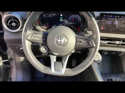 Photo 11 Alfa Romeo Tonale  1.3 PHEV 280ch Ti AT6 e-Q4