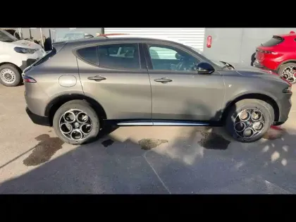 Photo 6 Alfa Romeo Tonale  1.3 PHEV 280ch Ti AT6 e-Q4