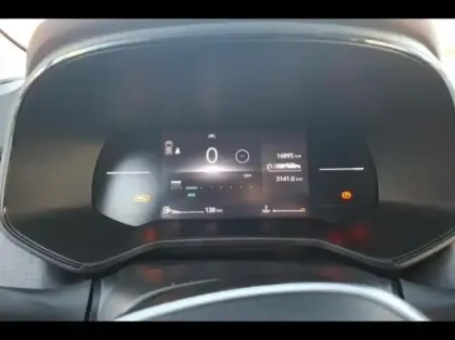 Photo 8 Renault Clio  1.0 TCe 90ch Evolution - 24