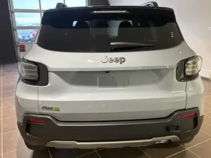 Photo 5 Jeep Avenger  1.2 Turbo T3 145ch MHEV The North Face BVR6 4xe