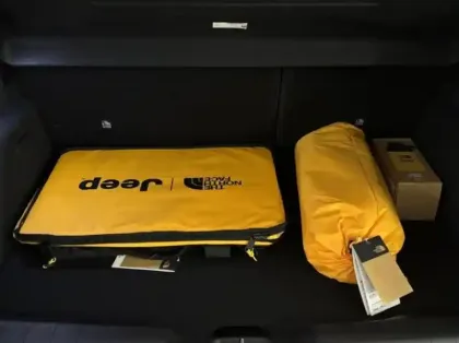 Photo 10 Jeep Avenger  1.2 Turbo T3 145ch MHEV The North Face BVR6 4xe