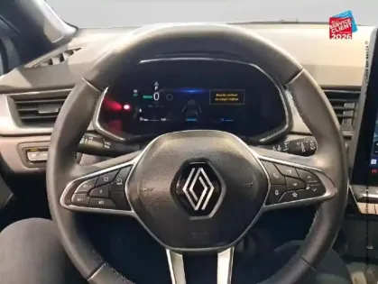 Photo 11 Renault Captur  1.6 E-Tech hybride 145ch Techno