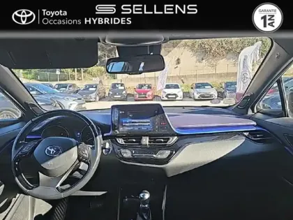 Photo 7 Toyota C-HR  122h Graphic 2WD E-CVT